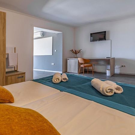 Hotel Koral Медулин Екстериор снимка