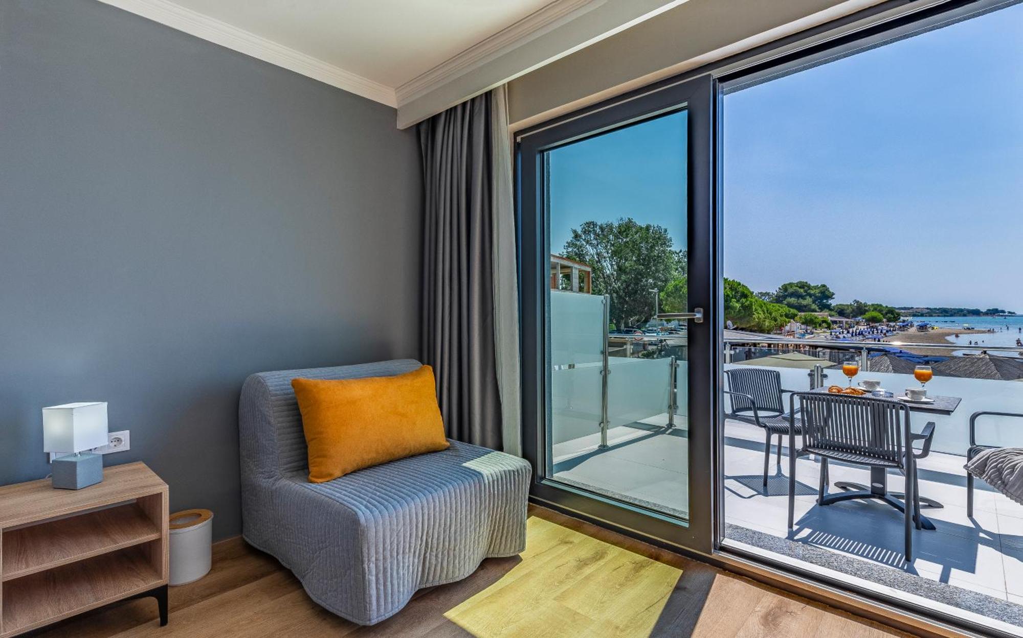 Hotel Koral Медулин Екстериор снимка