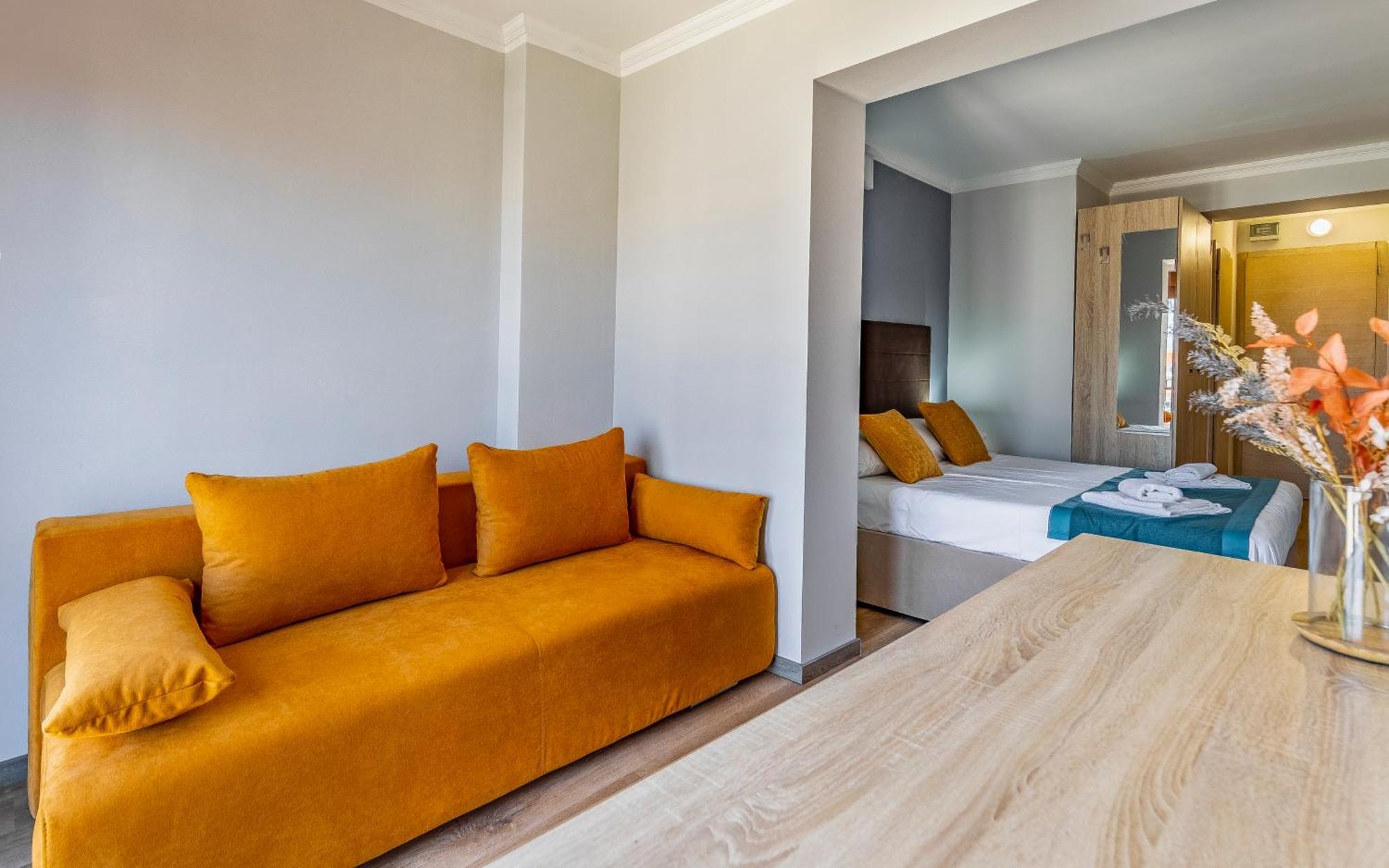 Hotel Koral Медулин Екстериор снимка
