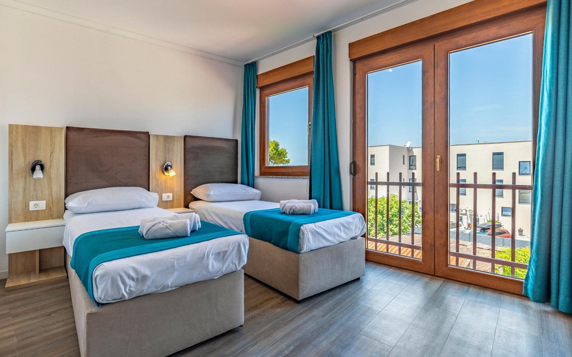 Hotel Koral Медулин Екстериор снимка