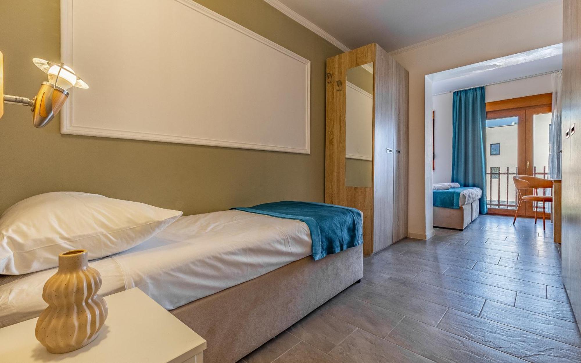 Hotel Koral Медулин Екстериор снимка